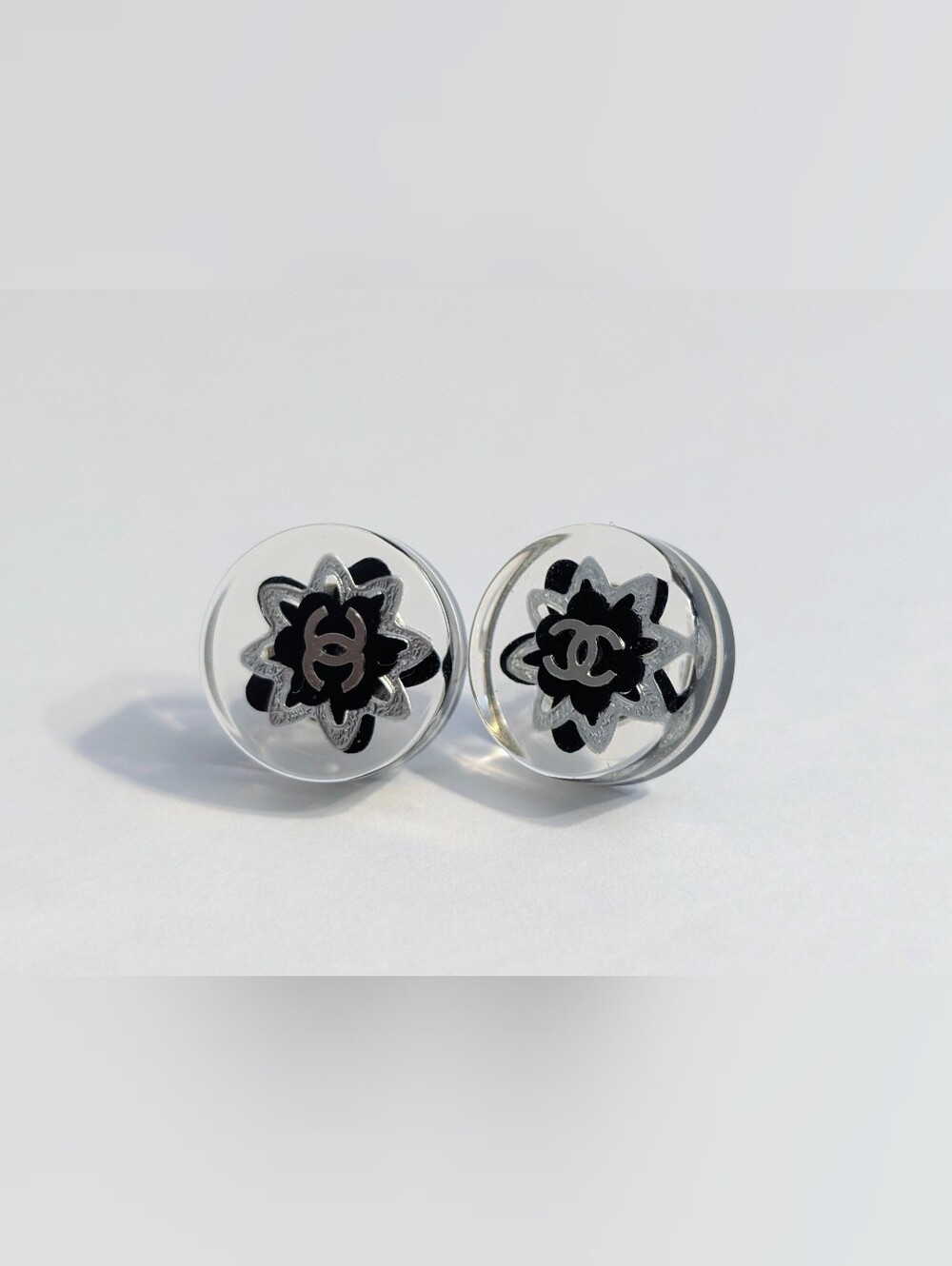 Chanel 16C Clear Resin Silver Star CC Logo Stud Earrings EUC Authentic